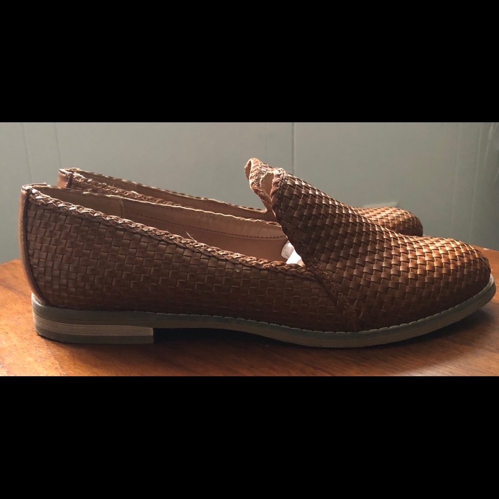 Basket weave loafer